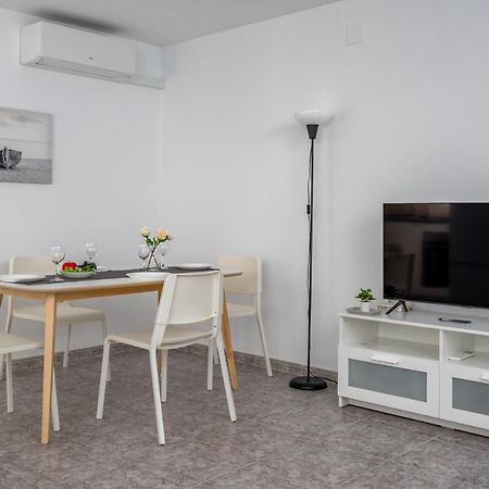 Central Flat With Pool In Fuengirola By Costarentals - Ref 171 Buitenkant foto